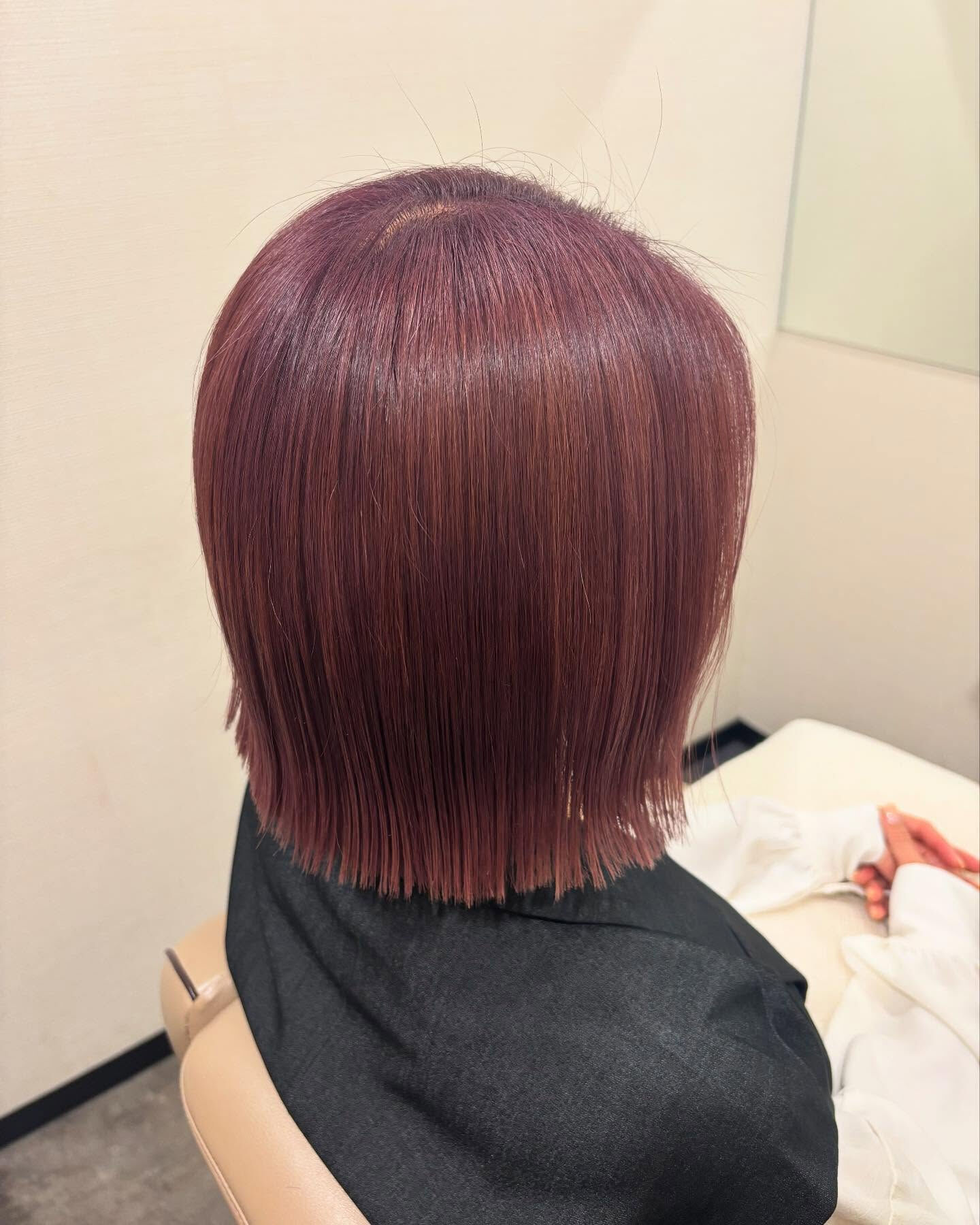大人女性も派手髪に☆
