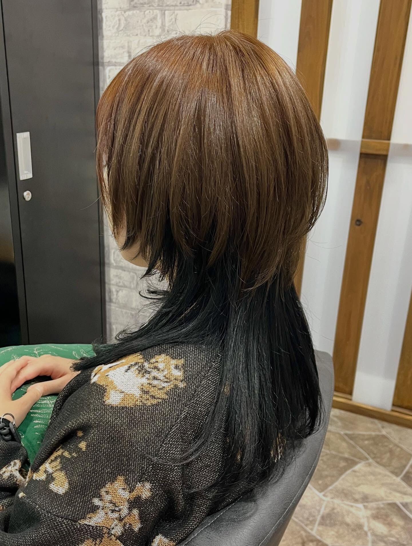 ウルフカット×デザインカラー